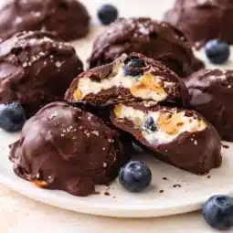 Delicious Frozen Blueberry Yogurt Clusters made with Greek yogurt and fresh blueberries.