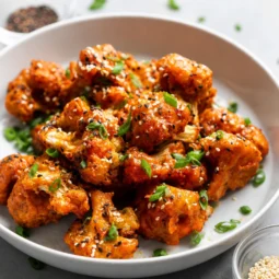 Crispy Air Fryer Bang Bang Cauliflower with sweet and spicy sauce